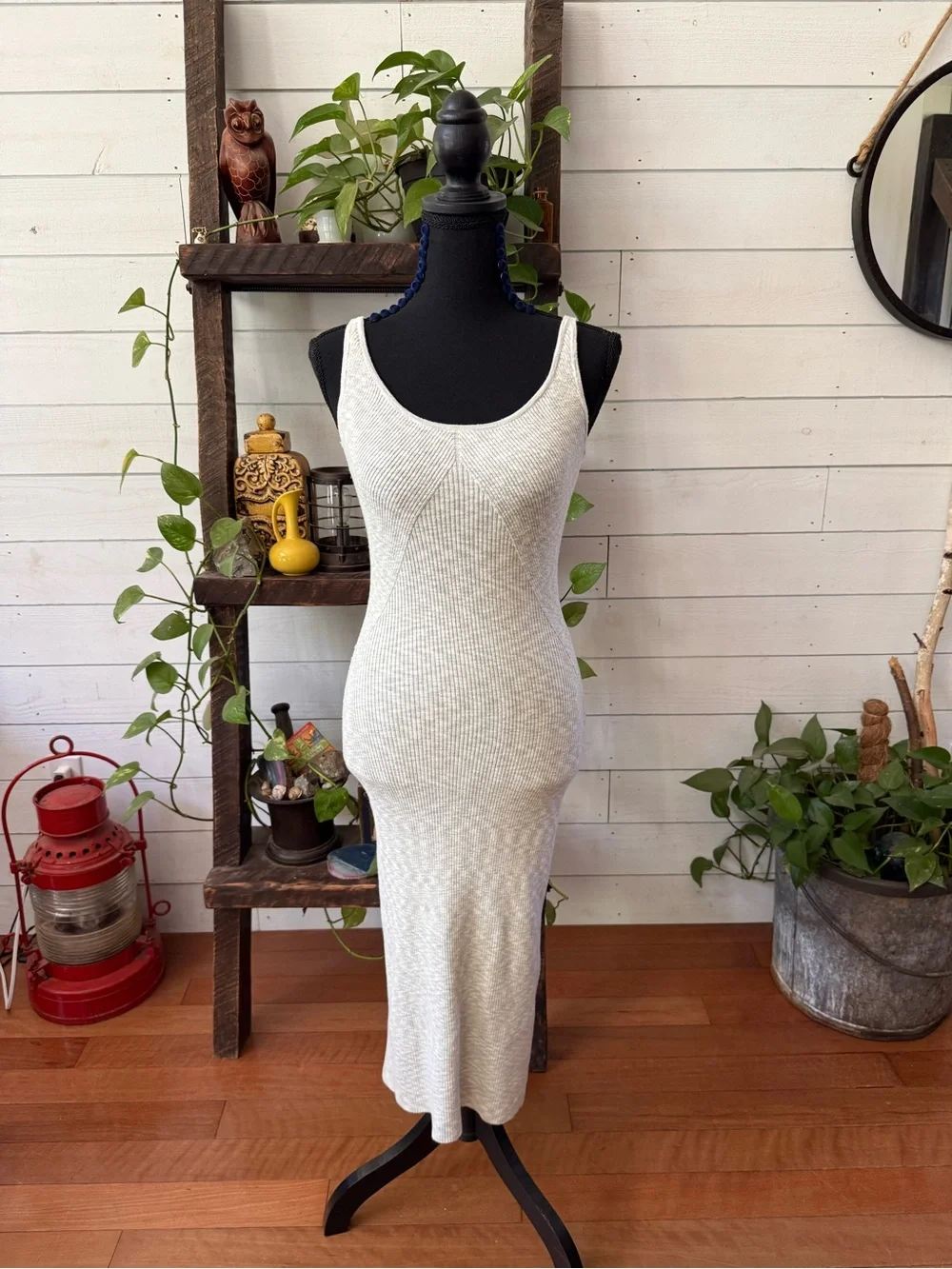Abercrombie & Fitch Sleeveless Ribbed Maxi Dress in Light Gray